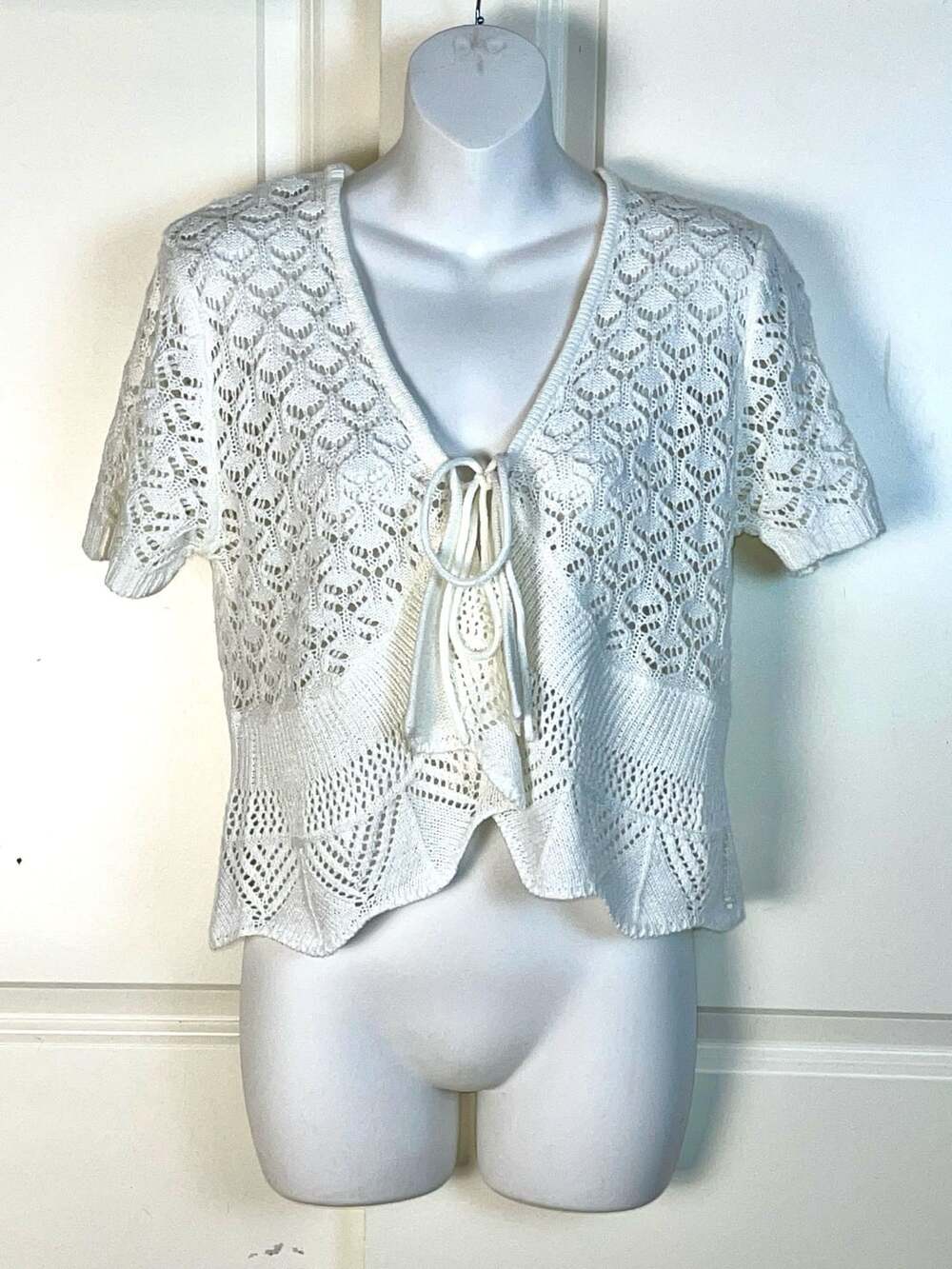 Sweet Kizz Crochet Cardigan Size Large White Short Sleeve Tie Front